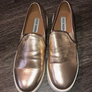 Rose gold Steve Madden slip one